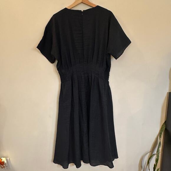 Club Monaco Dress sz 12 Navy pleated Smocked Waist Short Sleeve Dress - Picture 5 of 6